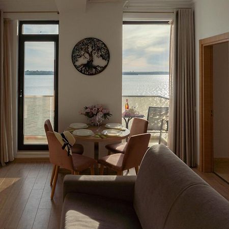Apartament Le Bonheur Mamaia Bagian luar foto