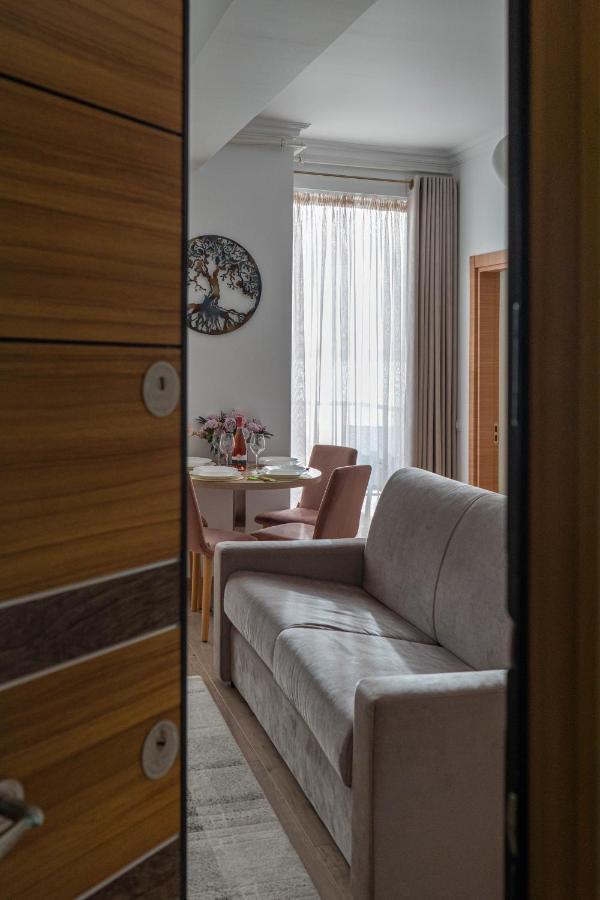 Apartament Le Bonheur Mamaia Bagian luar foto