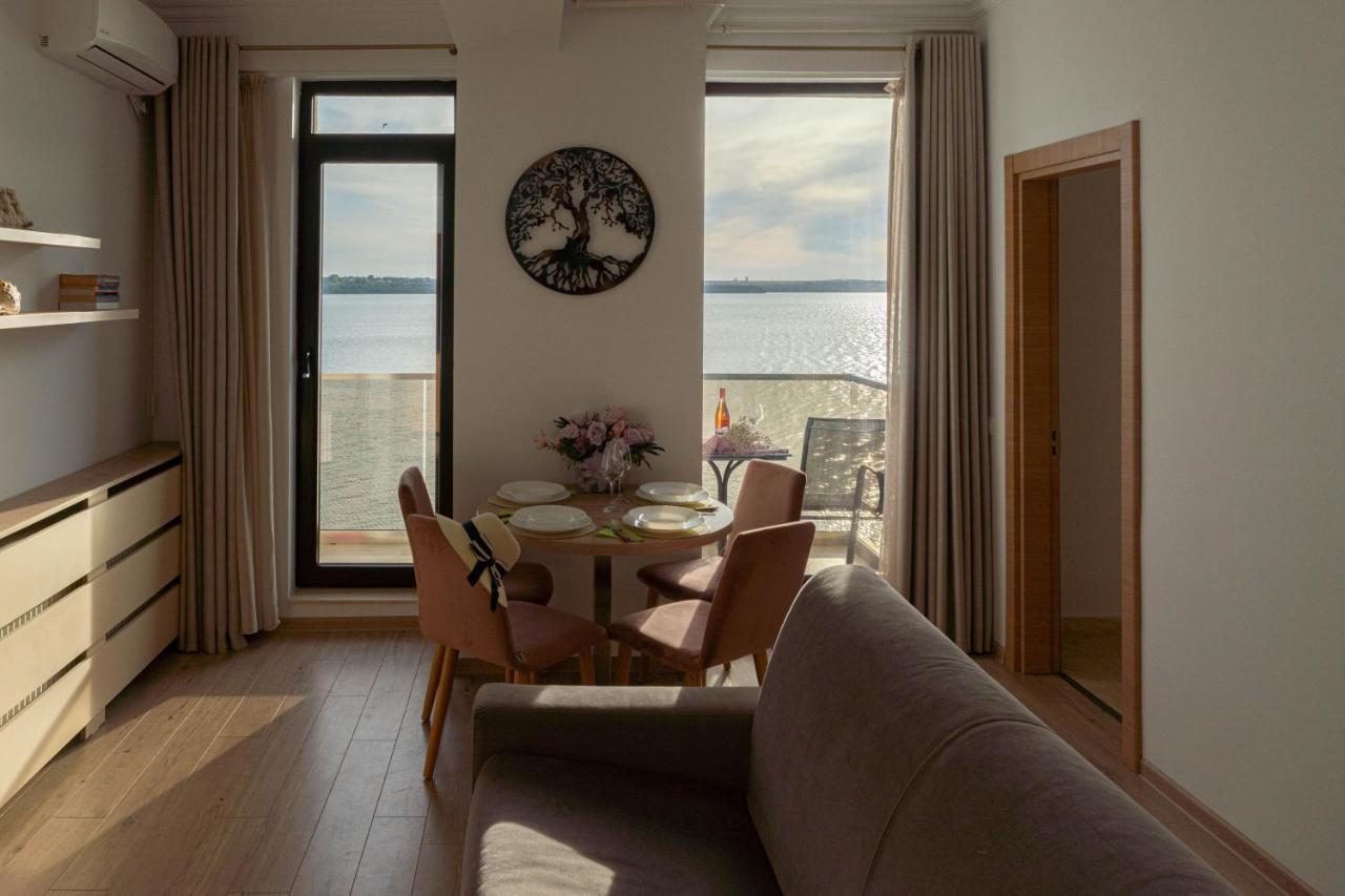 Apartament Le Bonheur Mamaia Bagian luar foto