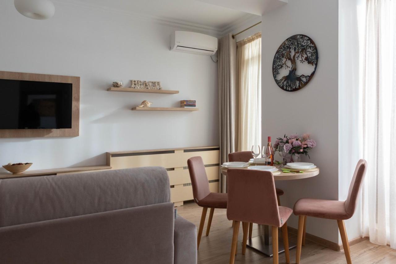 Apartament Le Bonheur Mamaia Bagian luar foto